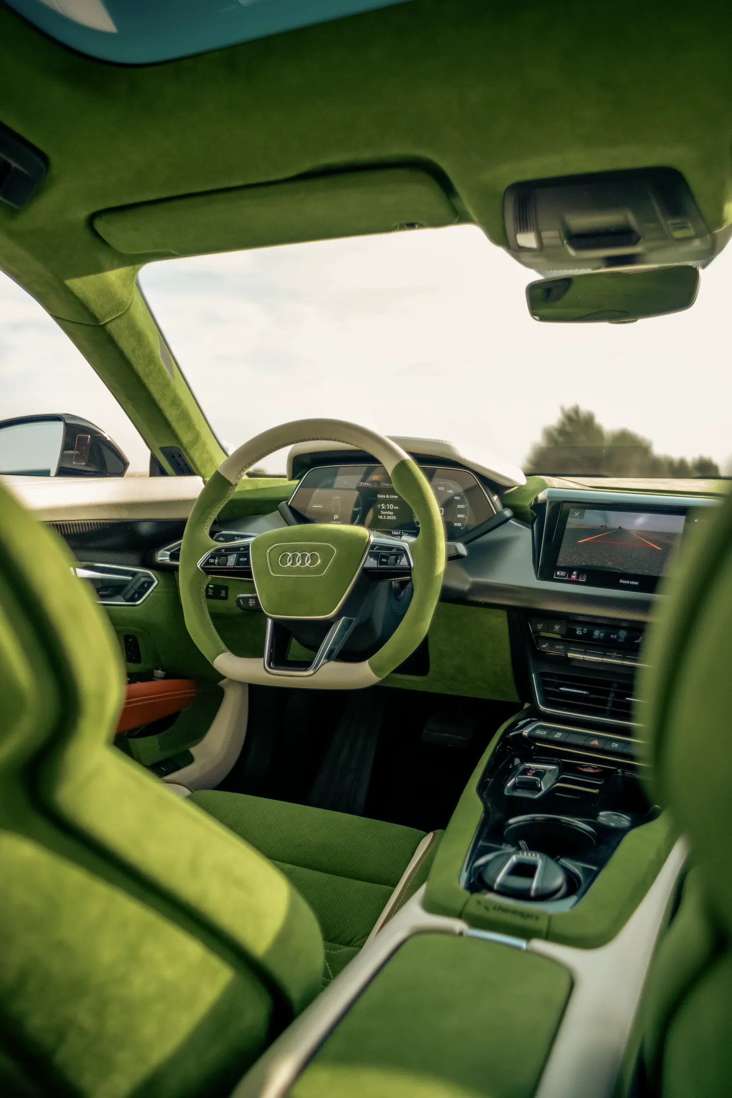 Audi RS e-tron GT by Kynetik Koncepts — cabin, green and cream retrim
