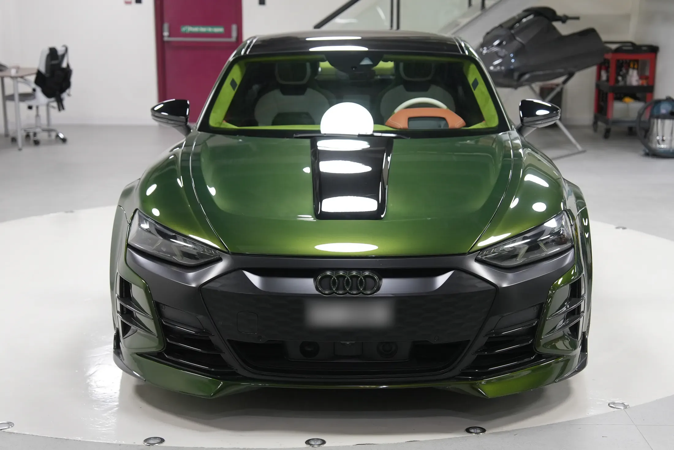 Audi RS e-tron GT by Kynetik Koncepts — front, carbon bonnet vent